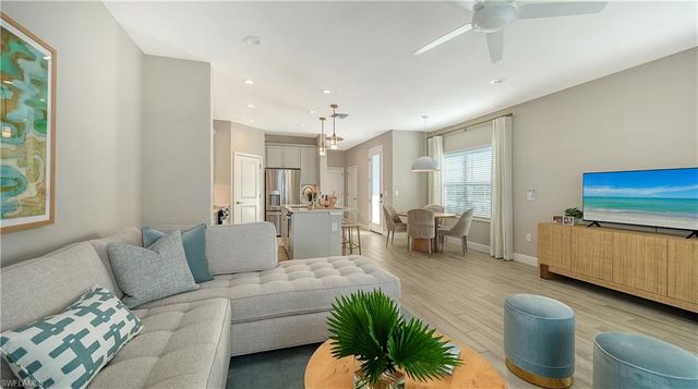 5034 Draco CIR, Naples, FL 34120