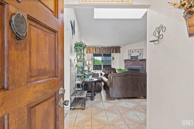 4036 Liz Drive, Bakersfield, CA 93312