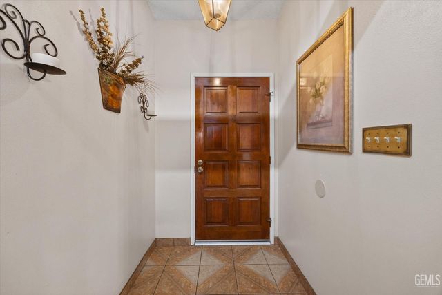 4036 Liz Drive, Bakersfield, CA 93312