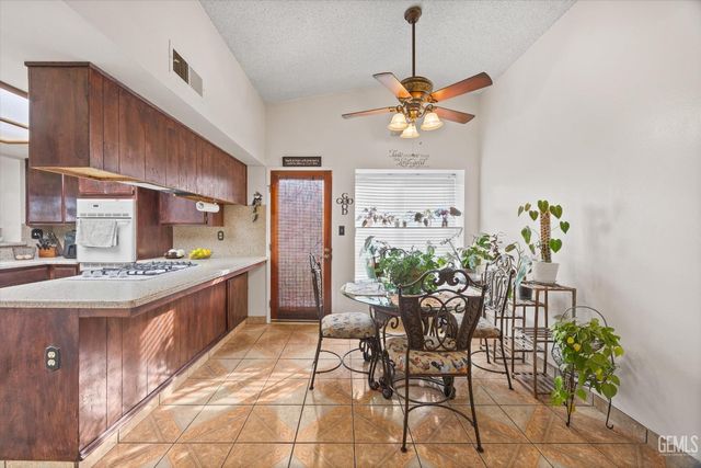 4036 Liz Drive, Bakersfield, CA 93312