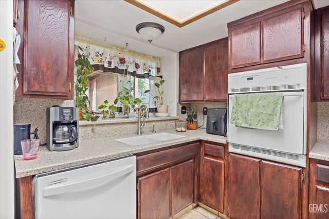 4036 Liz Drive, Bakersfield, CA 93312