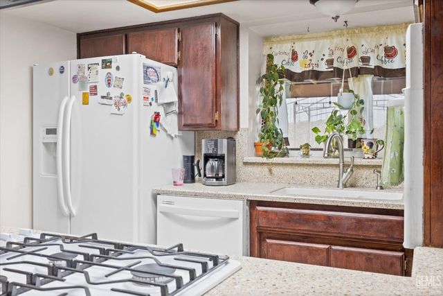 4036 Liz Drive, Bakersfield, CA 93312