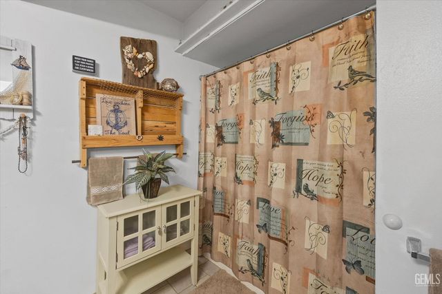 4036 Liz Drive, Bakersfield, CA 93312