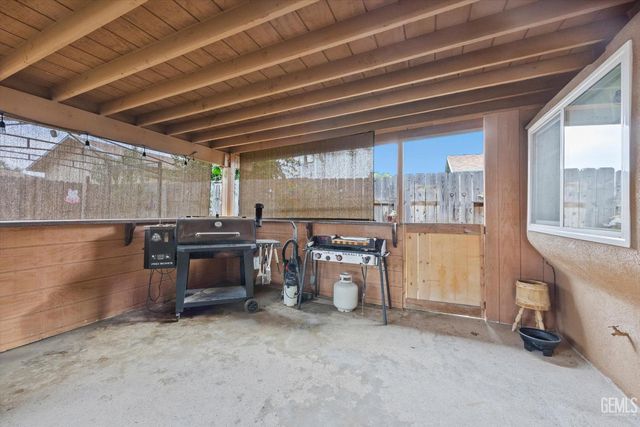 4036 Liz Drive, Bakersfield, CA 93312