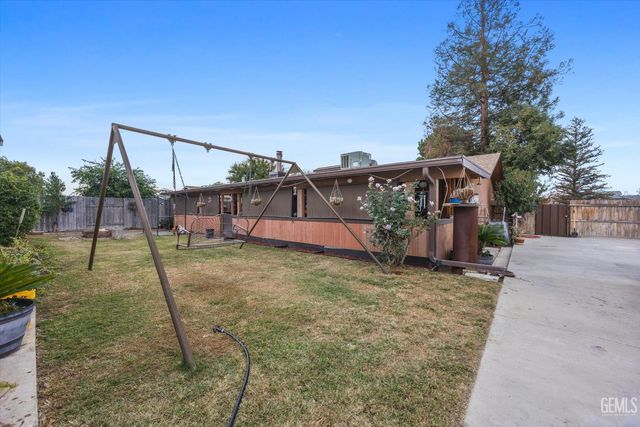 4036 Liz Drive, Bakersfield, CA 93312