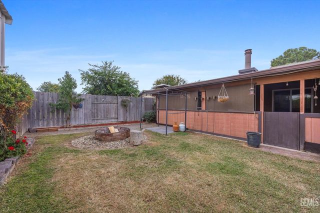 4036 Liz Drive, Bakersfield, CA 93312