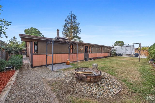 4036 Liz Drive, Bakersfield, CA 93312