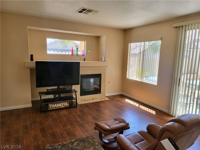 10701 Morning Harbor Avenue, Las Vegas, NV 89129