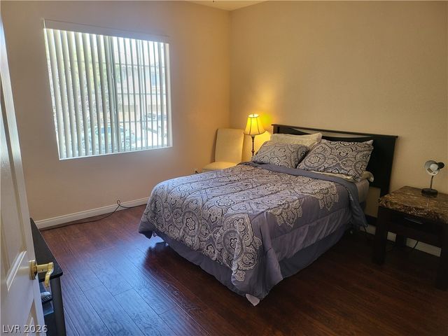10701 Morning Harbor Avenue, Las Vegas, NV 89129