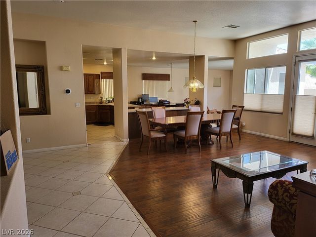 10701 Morning Harbor Avenue, Las Vegas, NV 89129