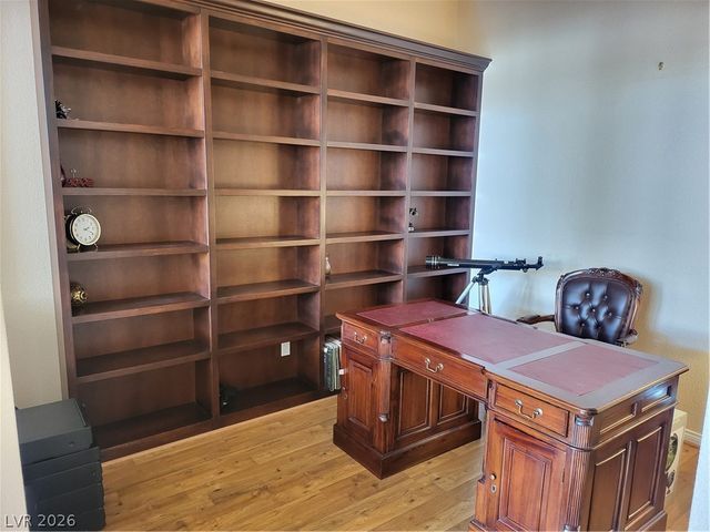 10701 Morning Harbor Avenue, Las Vegas, NV 89129
