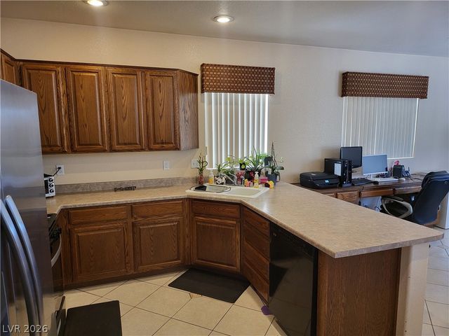 10701 Morning Harbor Avenue, Las Vegas, NV 89129