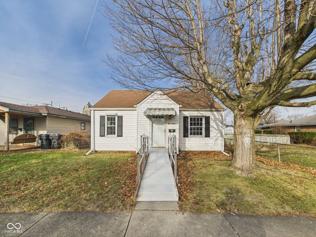 130 Elva Street, Anderson, IN 46013