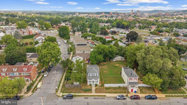 227 BELVEDERE AVE, Reading, PA 19611