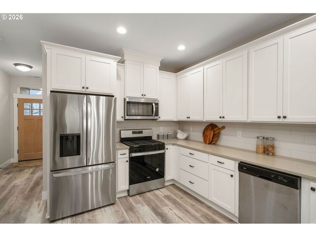 3914 Se 69TH Ave, Portland, OR 97206