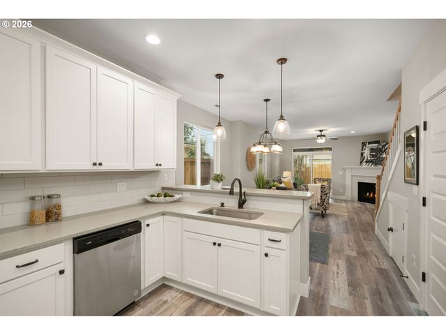 3914 Se 69TH Ave, Portland, OR 97206