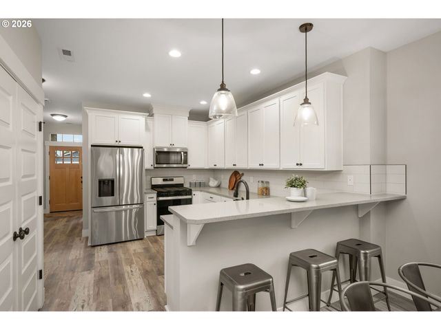 3914 Se 69TH Ave, Portland, OR 97206