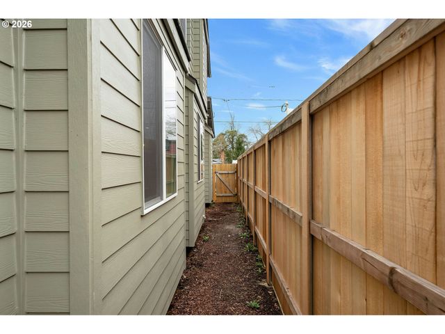 3914 Se 69TH Ave, Portland, OR 97206