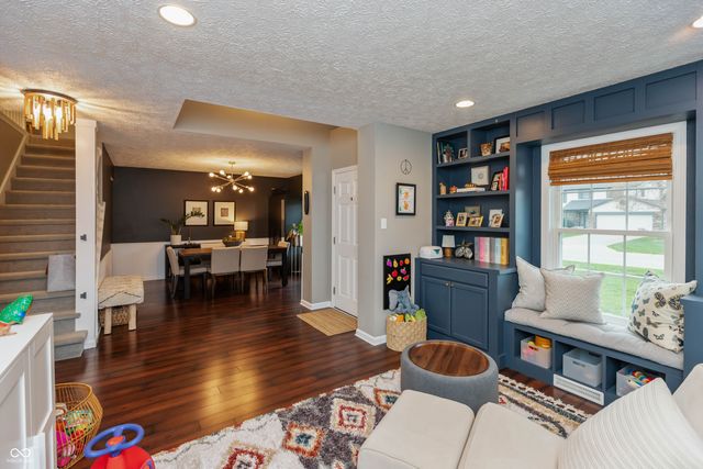 1450 Lancaster Lane, Zionsville, IN 46077