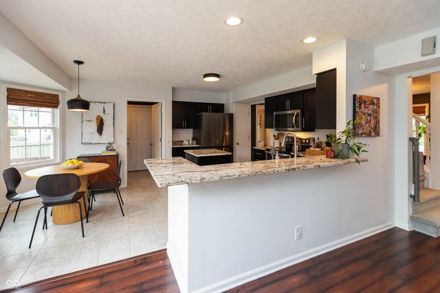 1450 Lancaster Lane, Zionsville, IN 46077