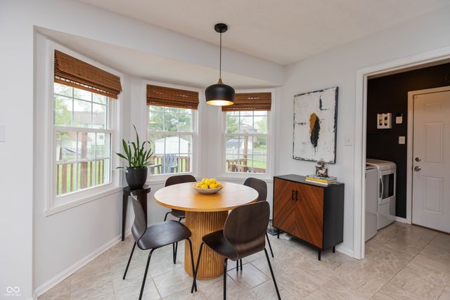 1450 Lancaster Lane, Zionsville, IN 46077