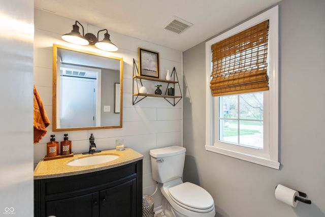 1450 Lancaster Lane, Zionsville, IN 46077