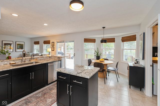 1450 Lancaster Lane, Zionsville, IN 46077