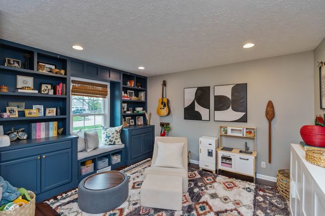 1450 Lancaster Lane, Zionsville, IN 46077