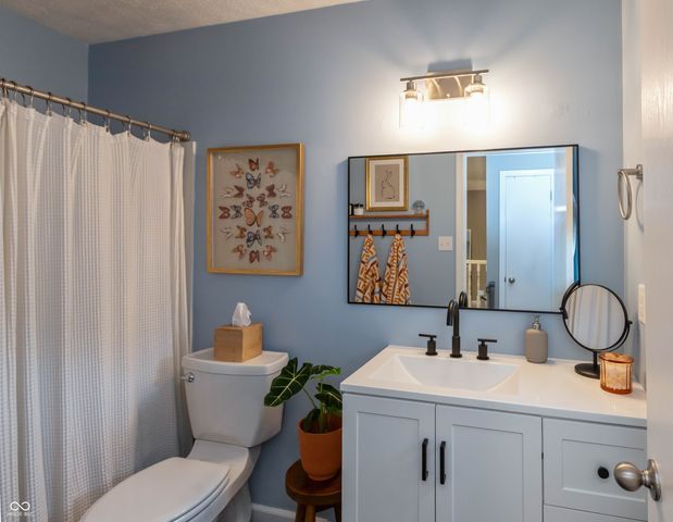 1450 Lancaster Lane, Zionsville, IN 46077