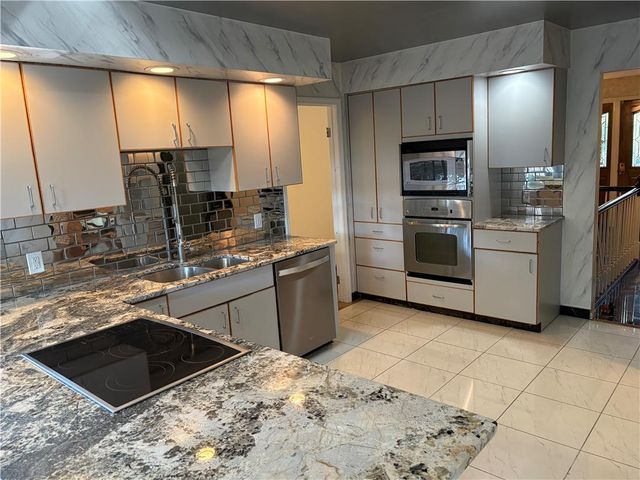 928 Barnsdale Road, Bethlehem City, PA 18017
