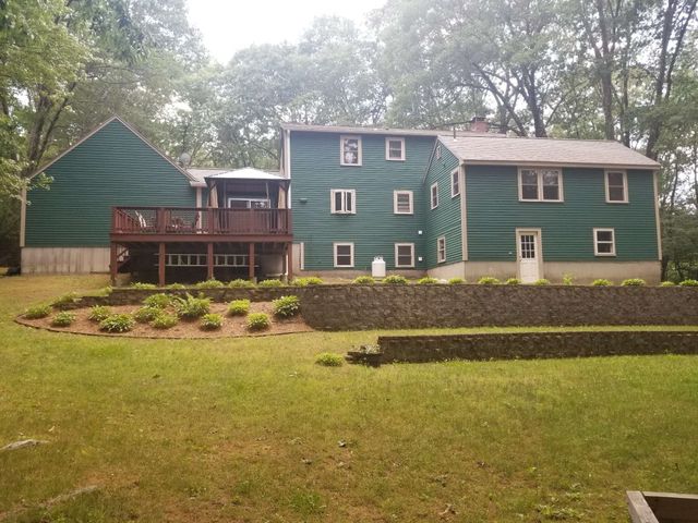 357 Page St, Lunenburg, MA 01462