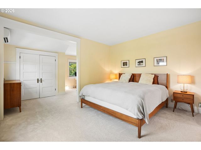 2925 Nw RALEIGH St, Portland, OR 97210
