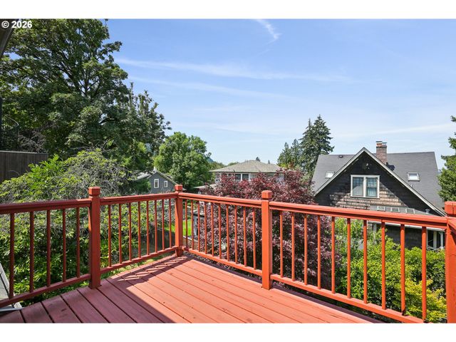 2925 Nw RALEIGH St, Portland, OR 97210