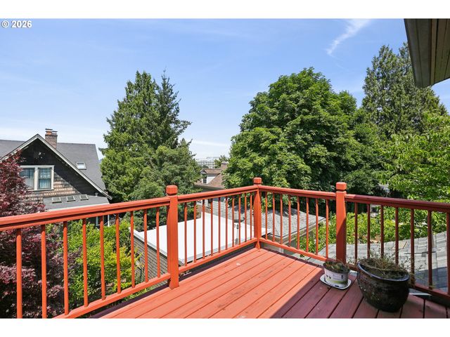 2925 Nw RALEIGH St, Portland, OR 97210