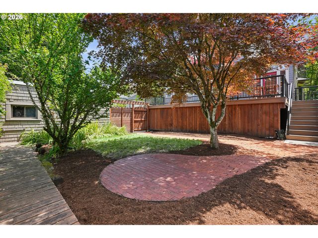 2925 Nw RALEIGH St, Portland, OR 97210