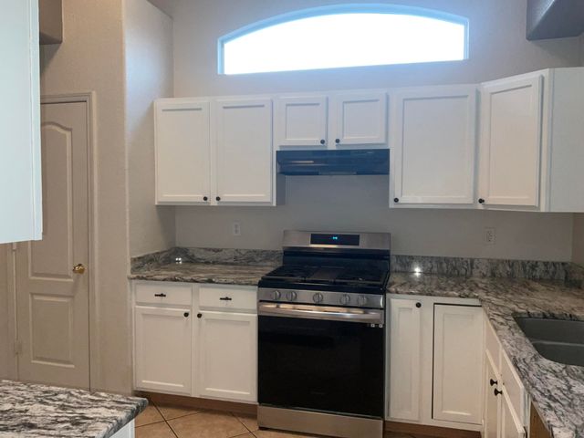 7400 Via Sereno SW, Albuquerque, NM 87121