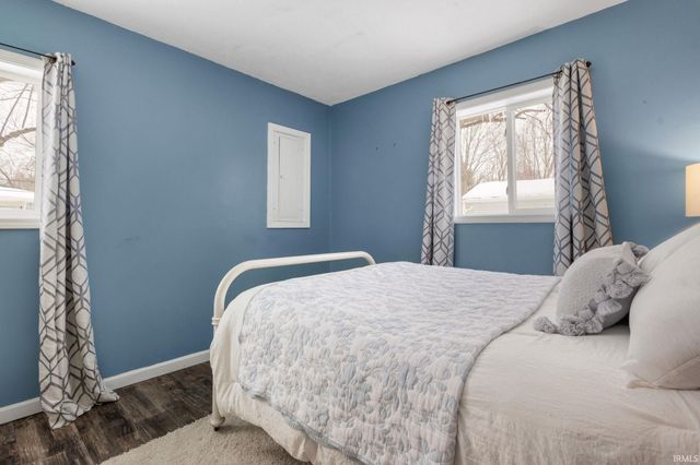 1337 Byron Drive, South Bend, IN 46614