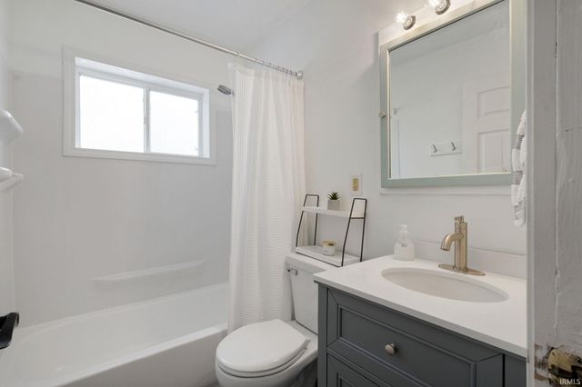 1337 Byron Drive, South Bend, IN 46614