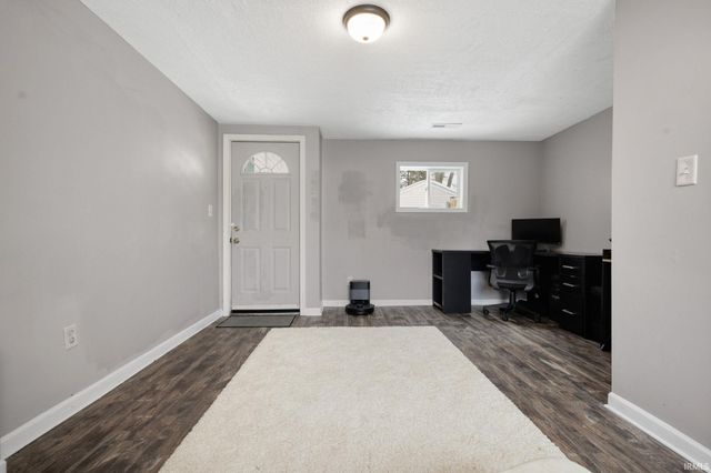 1337 Byron Drive, South Bend, IN 46614