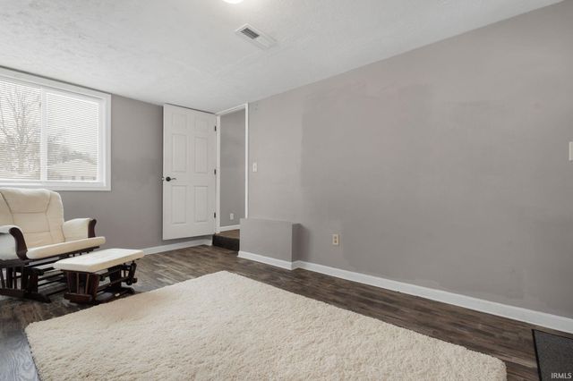 1337 Byron Drive, South Bend, IN 46614