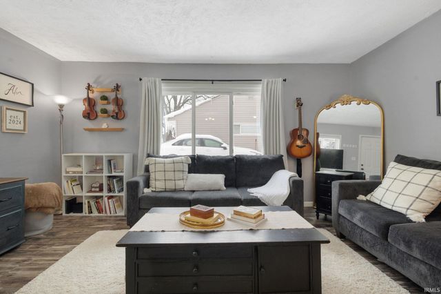 1337 Byron Drive, South Bend, IN 46614