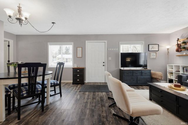 1337 Byron Drive, South Bend, IN 46614