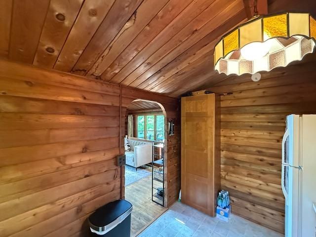 603 N LAKESHORE DR, Louisa, VA 23093