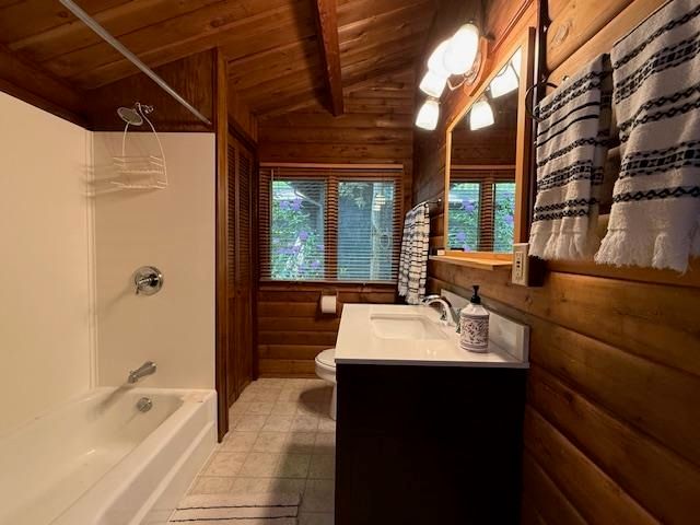 603 N LAKESHORE DR, Louisa, VA 23093