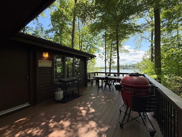 603 N LAKESHORE DR, Louisa, VA 23093