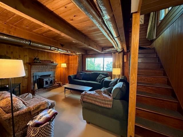 603 N LAKESHORE DR, Louisa, VA 23093