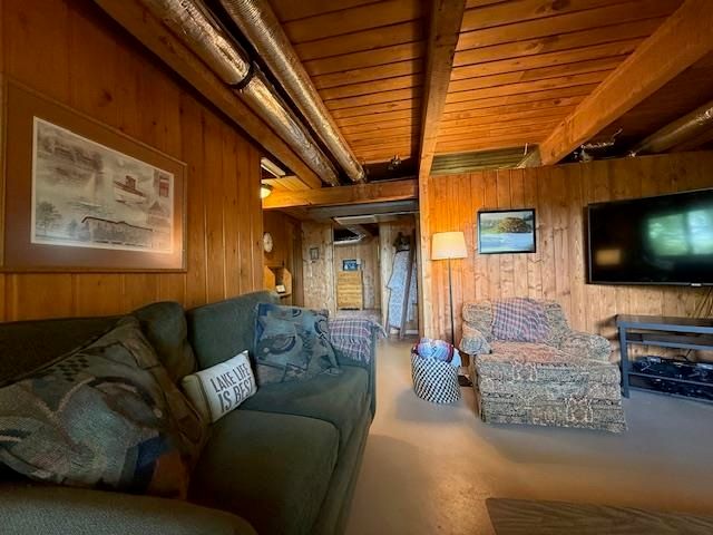 603 N LAKESHORE DR, Louisa, VA 23093