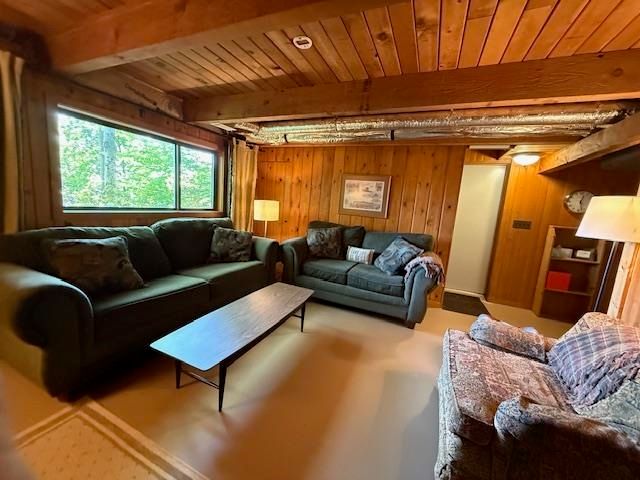 603 N LAKESHORE DR, Louisa, VA 23093