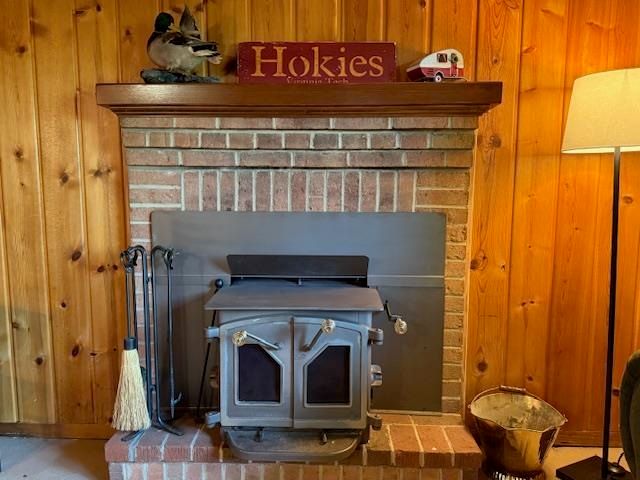 603 N LAKESHORE DR, Louisa, VA 23093