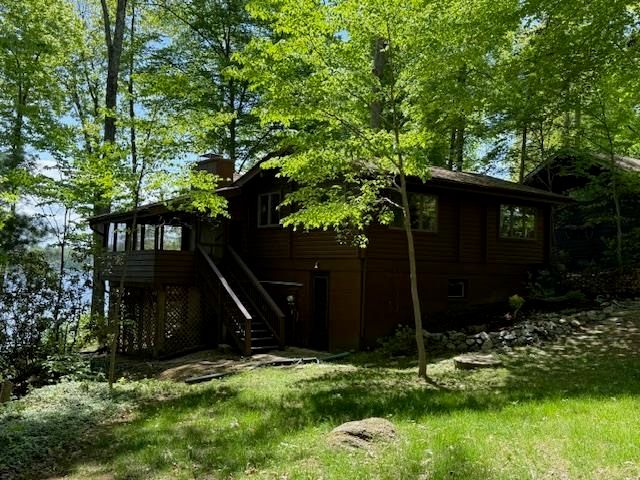 603 N LAKESHORE DR, Louisa, VA 23093